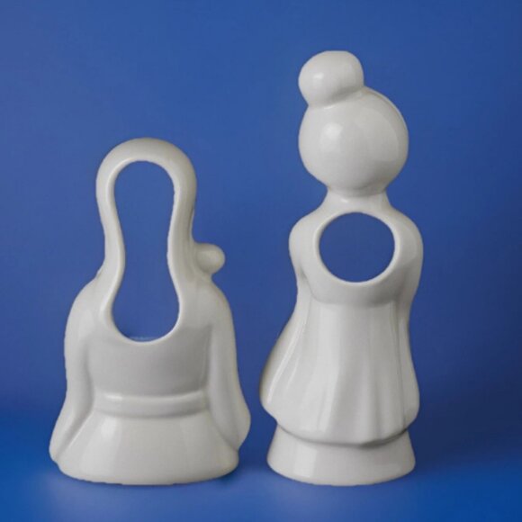 Vintage Benihana Tiki Mugs Pair Shogun & Geisha White Porcelain China 1970s - Picture 4 of 5